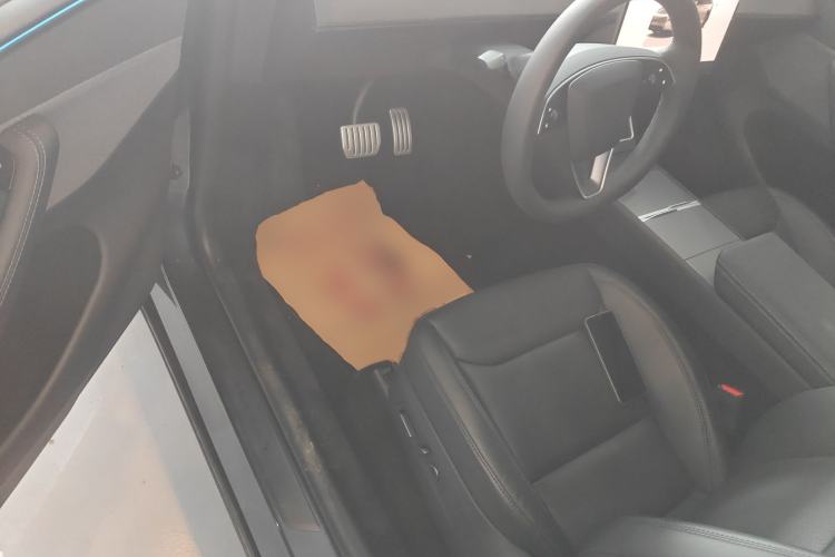 Used Tesla Model Y 2025 Rear-Wheel-Drive Version