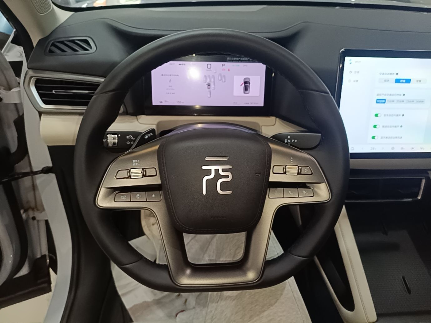 BYD Yuan UP 2025 Intelligent Driving Version 401 KM Dynamic Edition — снимка 13