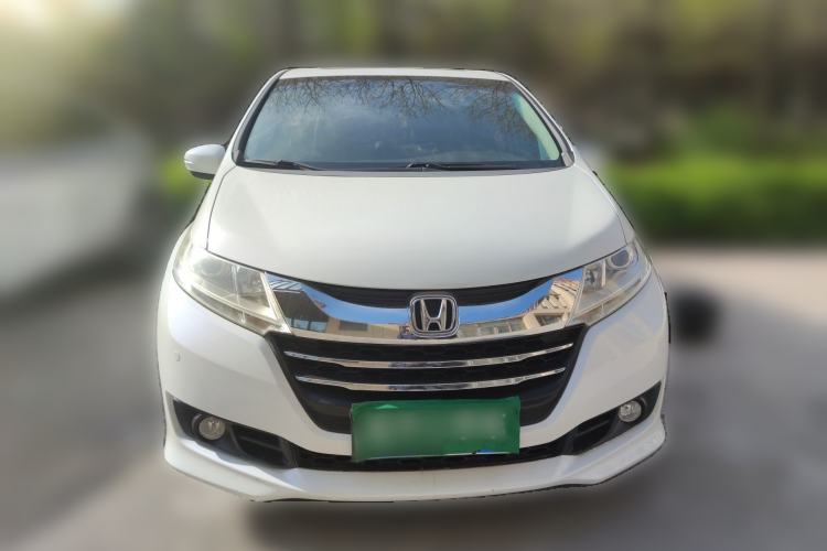 Used Honda Odyssey 2015 Revised 2.4L Luxury Edition Front