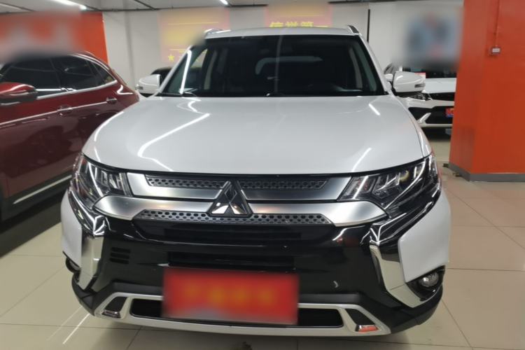Used Mitsubishi Outlander 2020 2.4L 4x4 Zhi Xiang Edition 5 Seats
