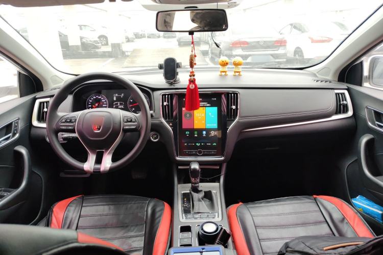 Used Roewe i6 2019 PLUS 20T TST 4G Connected Flagship Superb Edition
