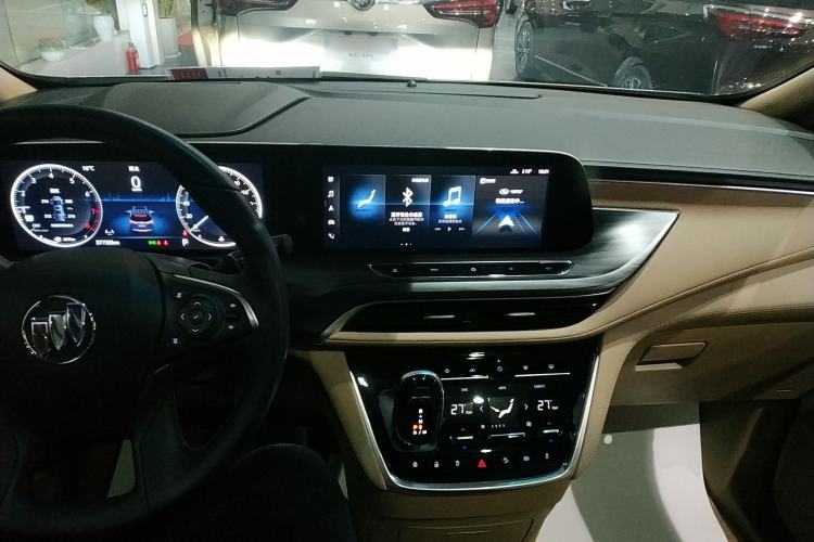 Used Buick GL8 2020 ES Land Cruiser 653T Luxury Model
