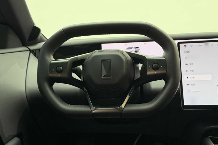 Used Avatr 06 2025 Ultra Pure Electric Edition Steering Wheel