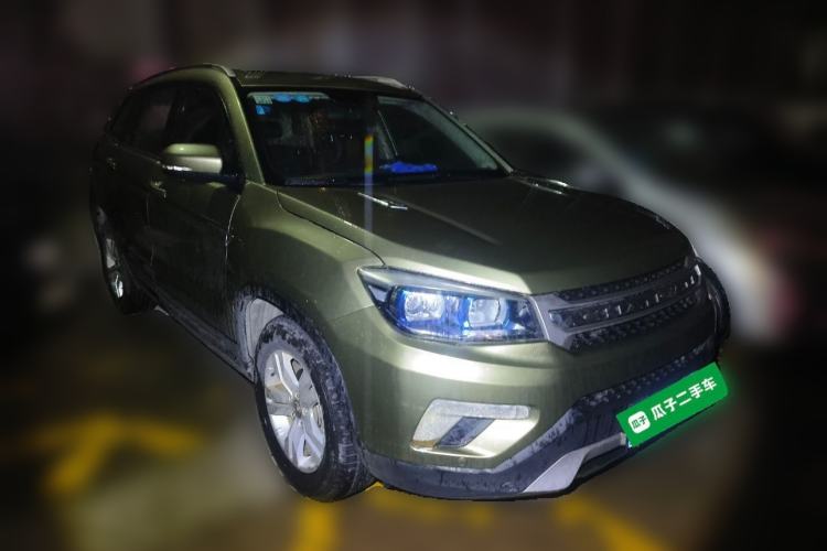 Used CHANGAN CS75 2014 2.0L Manual Leading Version China IV Standard Front Right 45 Deg