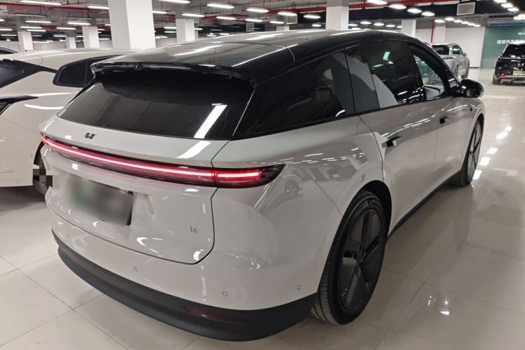 Used Li Auto i6 2025 Model Two-Wheel-Drive Standard Type