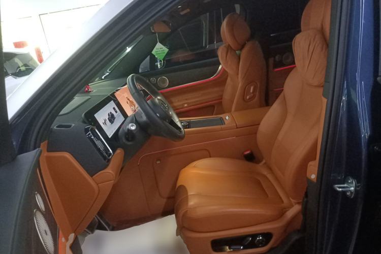 Used Hima AITO M9 2024 Range-Extended Ultra Version 42 kWh 6-Seater Model Left Front Seat