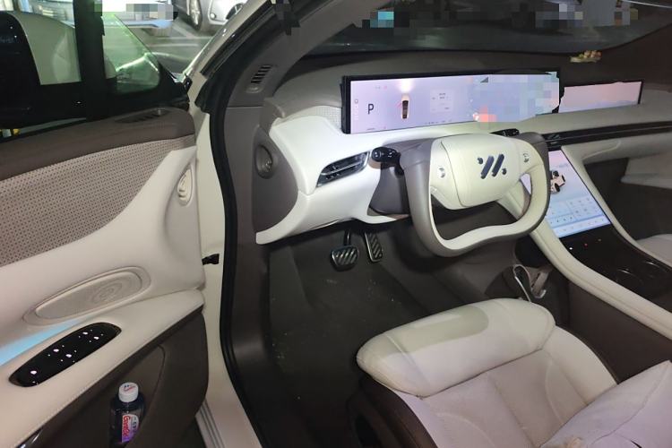 Used IM LS7 2023 90 kWh Elite Rear-Drive Version
