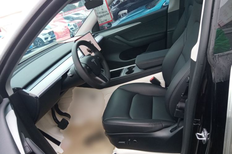 Used Tesla Model Y 2023 Rear-Wheel-Drive Version