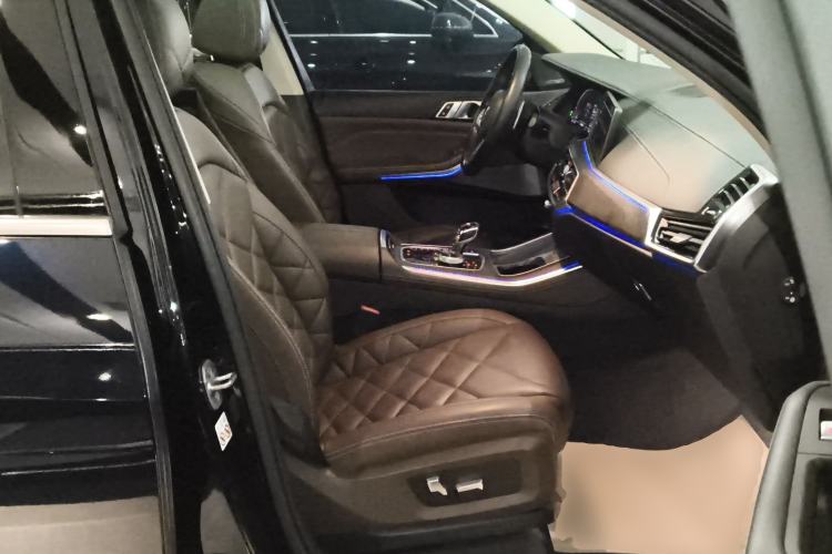 Used BMW X5 2022 Restyled xDrive 30Li Luxury Version M Sport Package