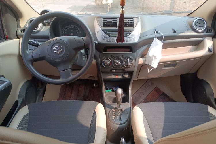 Used Suzuki Alto 2010 1.0L Automatic Cool Edition Center Console