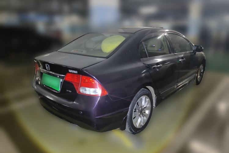 Used Honda Civic 2009 1.8L automatic luxury edition
