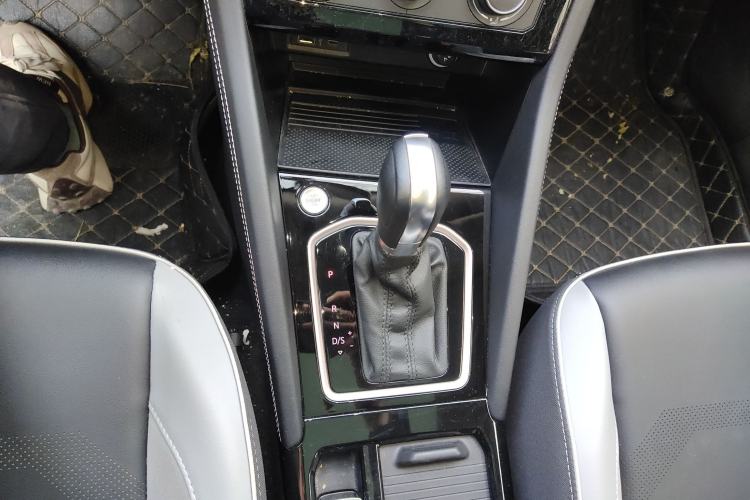 Used Jetta VS7 2023 280TSI Automatic High-Gloss Enjoyment Edition
