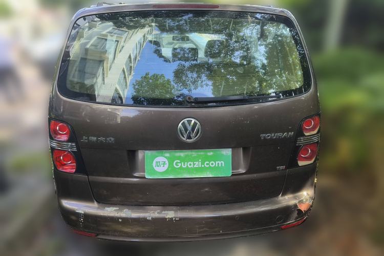 Used Volkswagen Touran 2011 1.4T Manual Zhiya Edition 5 Seats
