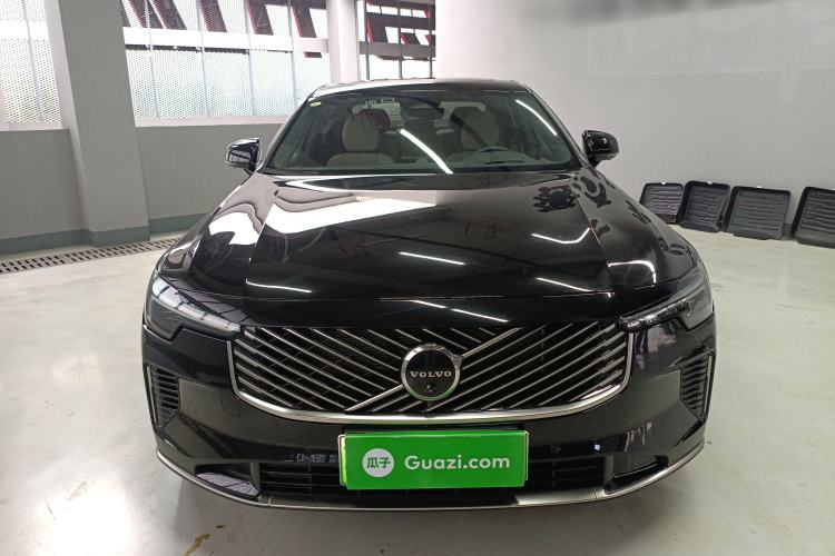 Used Volvo S90 New Energy 2026 Plug-in Hybrid Four-Wheel Drive Long-Range Luxury Smart Edition
