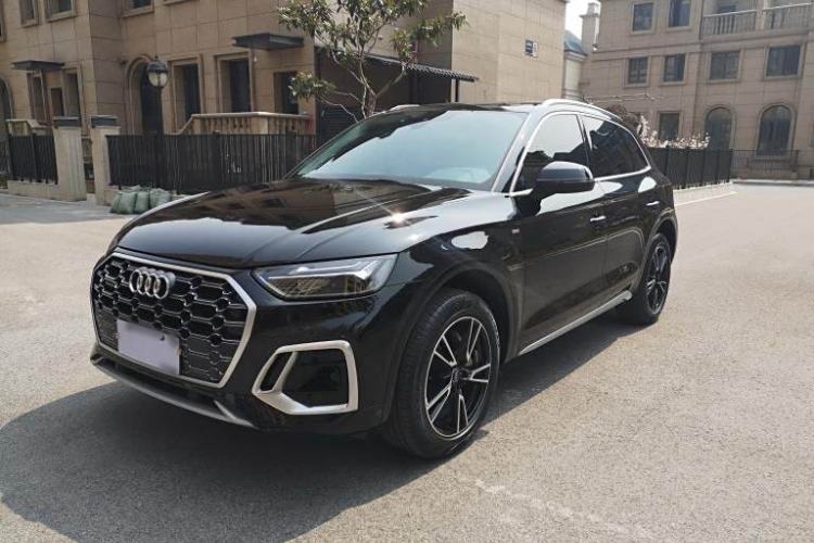Used Audi Q5L 2022 40T Fashionable and Dynamic Model
