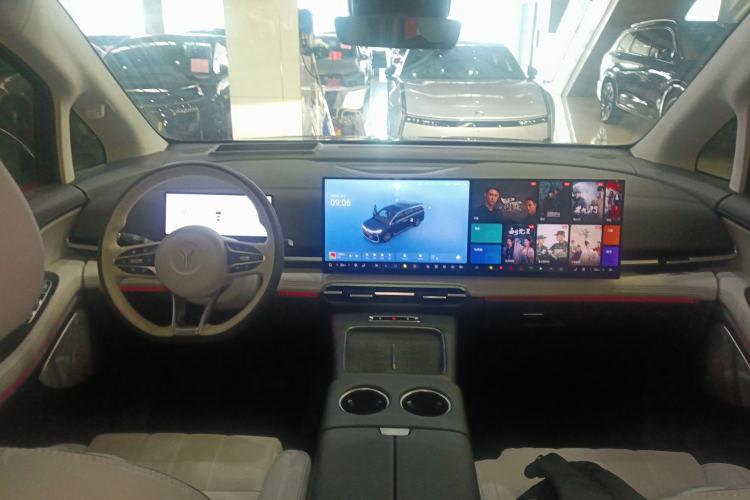 Used VOYAH Dream 2025 PHEV Four-Wheel-Drive Flagship Kunpeng Edition