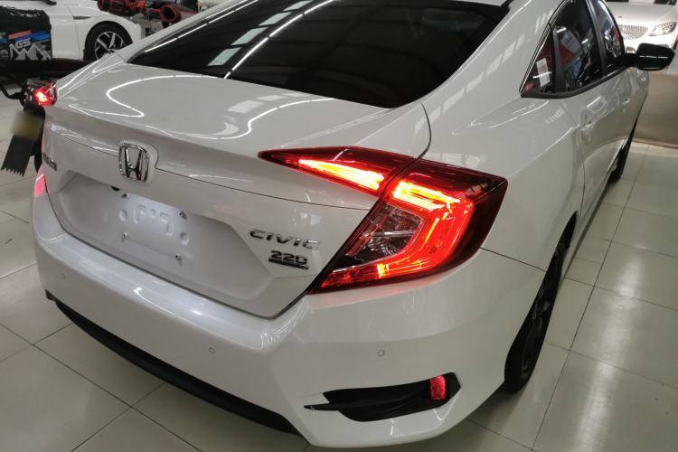 Used Honda Civic 2019 220TURBO CVT Dynamic Edition China VI Exterior 5