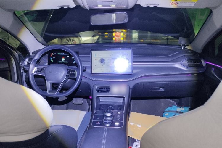 Used BYD Destroyer 05 2024 HONOR Edition DM-i 55KM Luxury Model Center Console