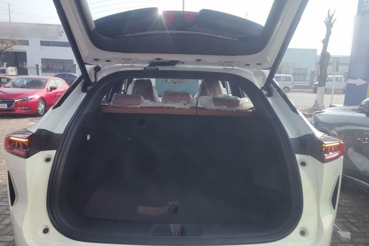 Used Changan UNI-Z New Energy 2025 Smart New Blue Whale 125km Battleship Edition