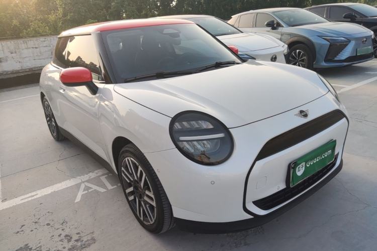 Used MINI Electric COOPER 2024 456km COOPER E Classic Edition

