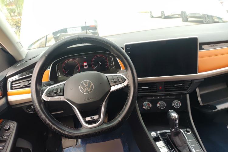 Used Volkswagen Bora 2023 200TSI DSG YueXing PRO Edition Steering Wheel