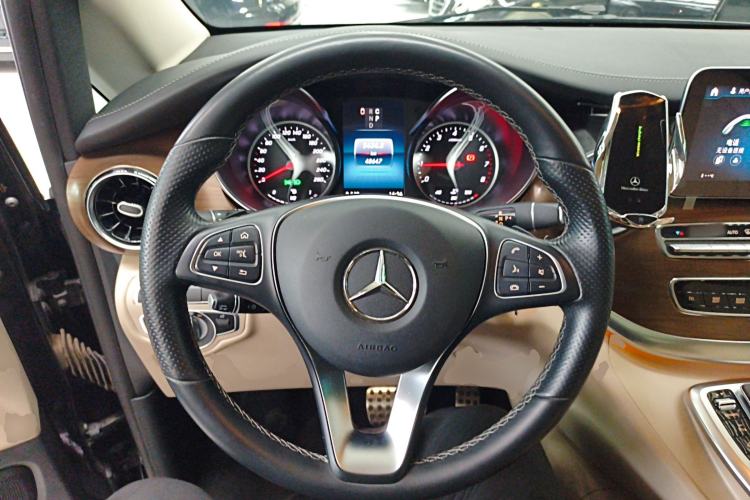 Used Mercedes-Benz V-Class 2020 V 260 L Long-wheelbase Luxury Edition