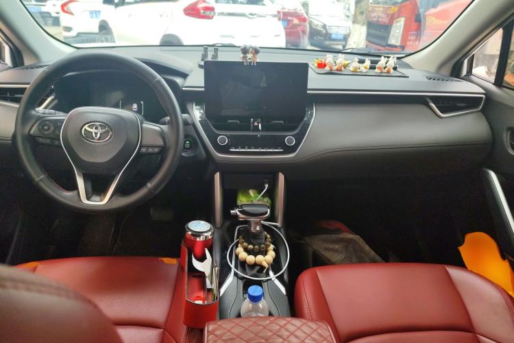 Used Toyota FRONTLANDER 2024 2.0L CVT Elite Edition Center Console