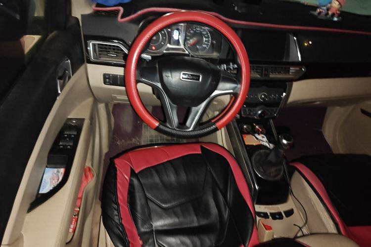 Used Zotye Domy X5 2017 Value Edition 1.6L Manual Fashion Model