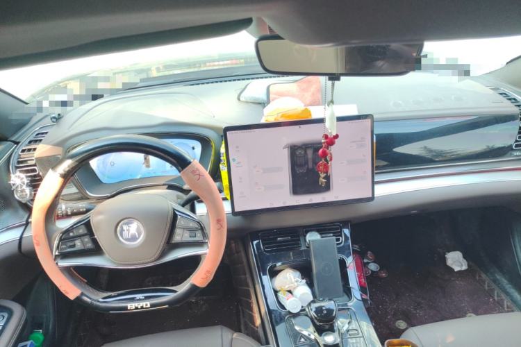 Used BYD Han 2022 DM-i 121KM Prestige Model
