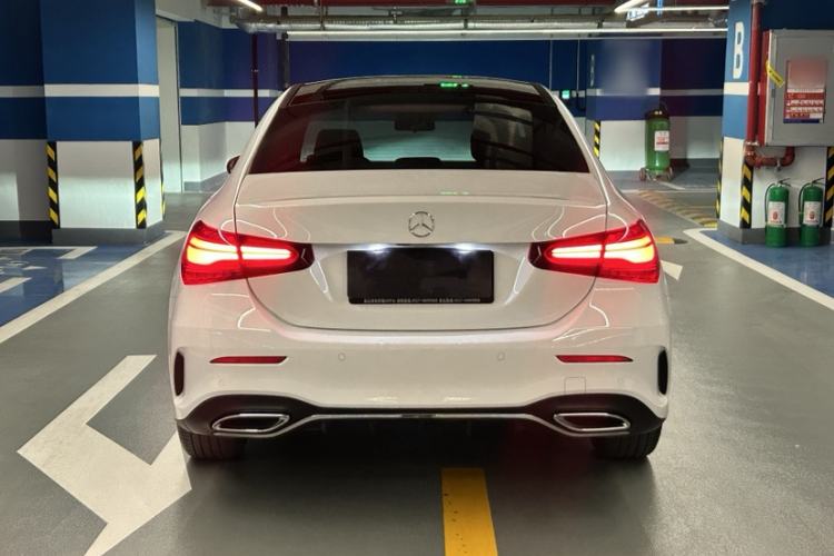 Used Mercedes-Benz A-Class 2022 Revised Version A 200 L Sport Sedan Fashionable Style Exterior 5