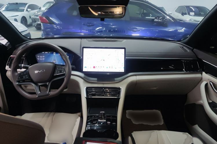 Used BYD Song PLUS New Energy 2025 EV Intelligent Driving Edition 520km Luxury Model
