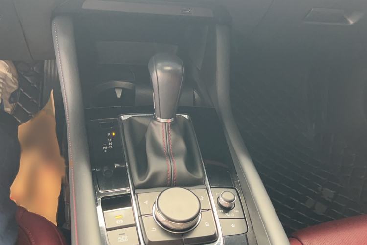 Used Mazda 3 Axela 2022 2.0L Automatic Zhiya Edition Gear Lever