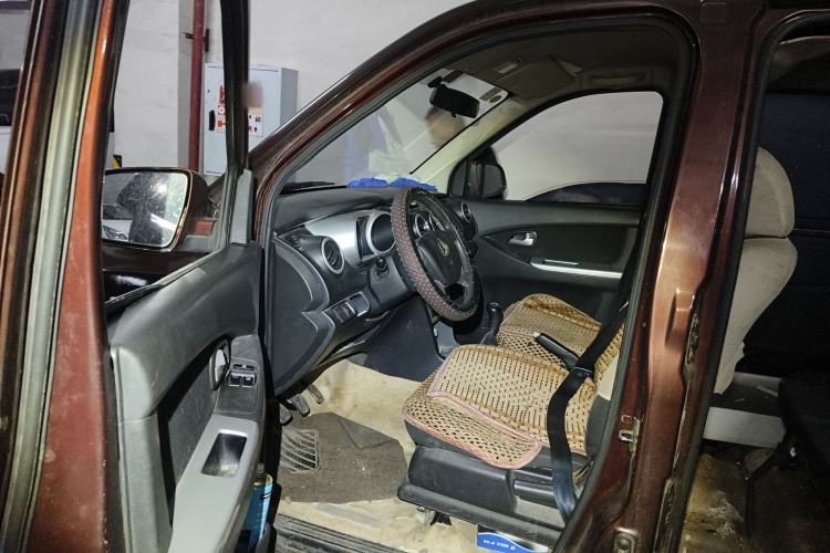 Used CHANGAN KAICHENG Ounuo S 2014 1.5L Base Version Driver Seat