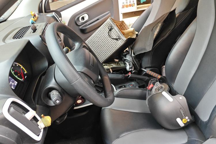 Used Roewe Clever 2022 311km QiQi BoBo Edition Left Front Seat