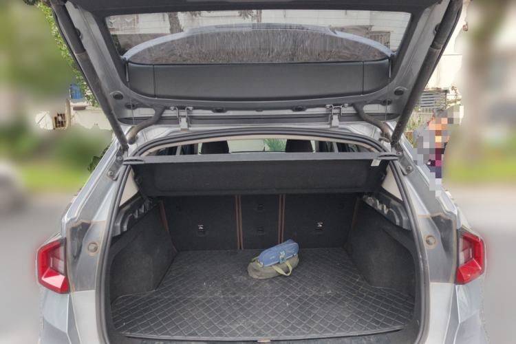 Used BMW X1 2023 sDrive25Li X Design Package Trunk