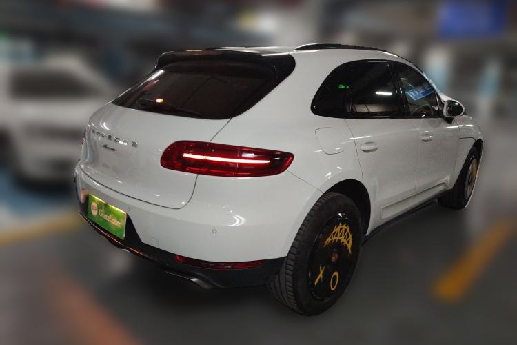 Used Porsche Macan 2014 Macan 2.0T Rear Right 45 Deg