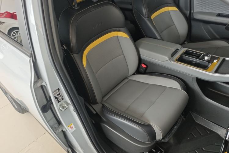 Used AION Y 2022 70 Intelligent Edition Lithium Iron Phosphate Right Front Seat