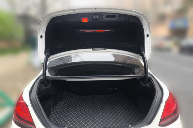 Used Mercedes-Benz C-Class 2019 Restyled C 260 L Sport Edition Trunk