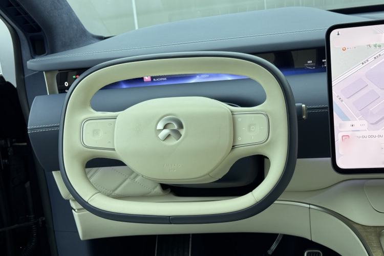 Used Nio ET9 2025 100kWh Signature Edition Interior 8