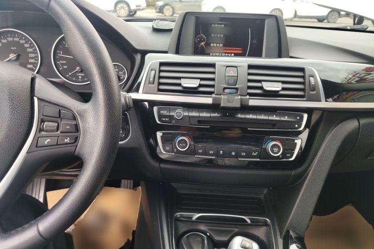 Used BMW 3 Series 2016 320Li Ambition Model