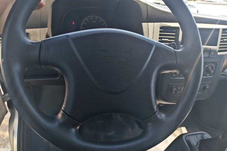 Used Wuling Zhiguang 2023 1.5L Practical Version 5/7 Seats