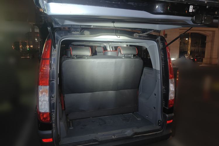 Used Mercedes-Benz Vito 2010 2.1T Diesel Business Edition Trunk