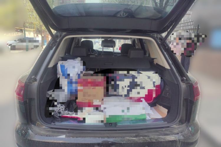 Used Volkswagen Touareg 2022 3.0 TSI Luxury Edition Black Diamond Sport Package Trunk