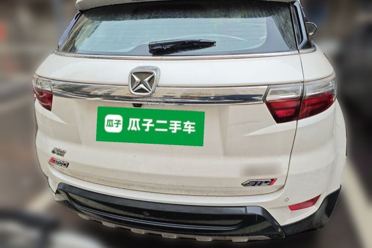 Used JMC Yusheng S330 2016 1.5L GTDi Automatic Two-Wheel Drive Prestige Edition
