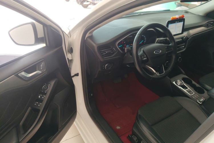 Used Ford Focus 2020 Sedan EcoBoost 180 Automatic Trend Edition Driver Seat