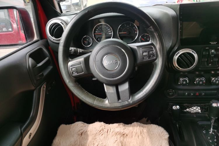 Used Jeep Wrangler 2015 2.8TD Sahara Four-Door Comfort Edition