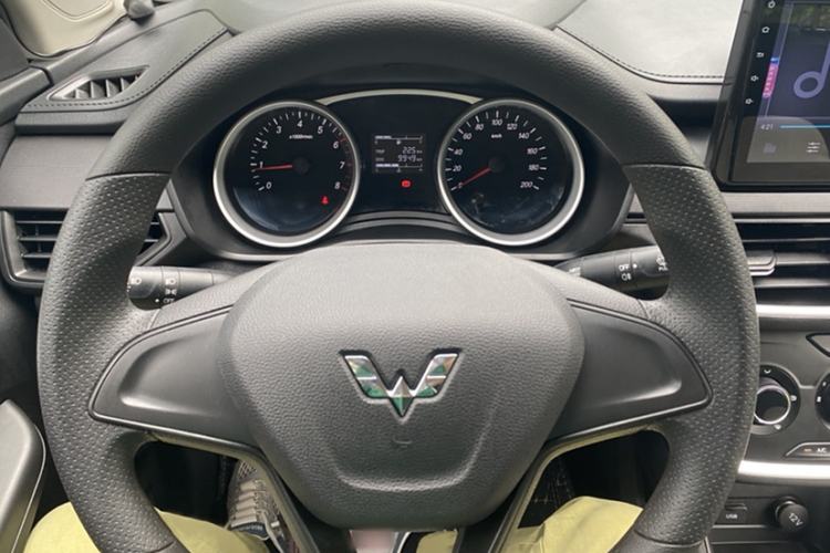 Used Wuling Hongguang S3 2019 1.5L Manual Standard Version China VI Standard