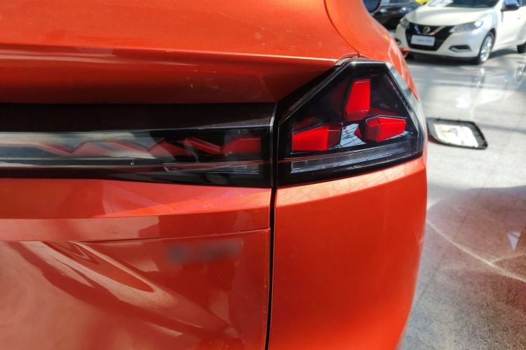 Used Deepal S07 2024 215Max Qiankun Intelligent Driving ADS SE Range-Extended Version
