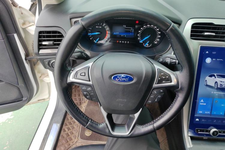 Used Ford Mondeo 2020 EcoBoost 180 Stylish Model Steering Wheel