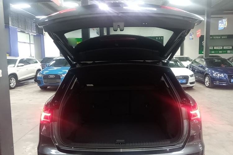 Used Audi Q3 2023 35 TFSI Fashion Dynamic Model (1.4T)